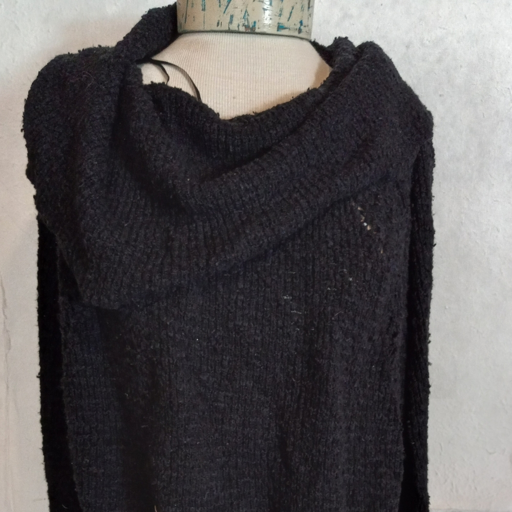 Free People sweater size large